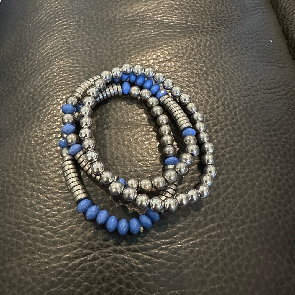 2 set of Elegant Blue beaded Bracelets - Picture 2 of 8